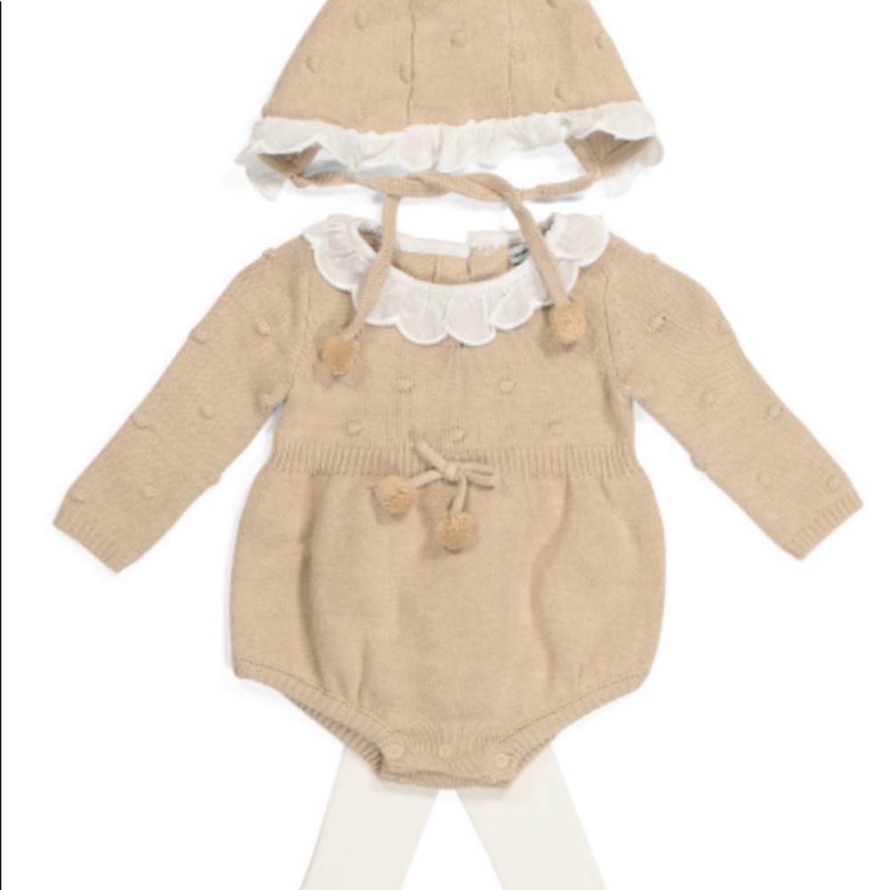 NWT CUPCAKES & CASHMERE sweater romper with matching bonnet and tights 3-6